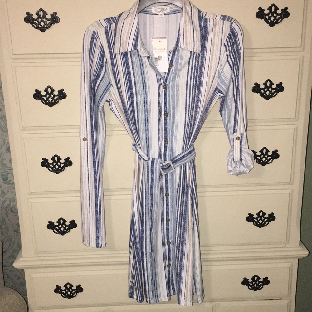NWT casual shirt dress, size small